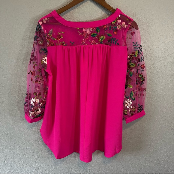 Umgee | Hot Pink Blouse‎ with Floral Mesh Sleeves - Picture 7 of 8